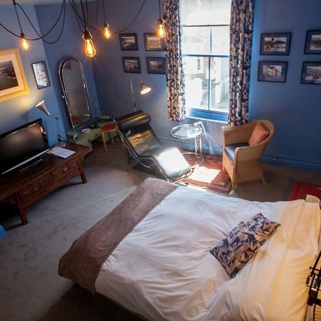 Bed and Breakfast Hill View House Dartmouth Esterno foto