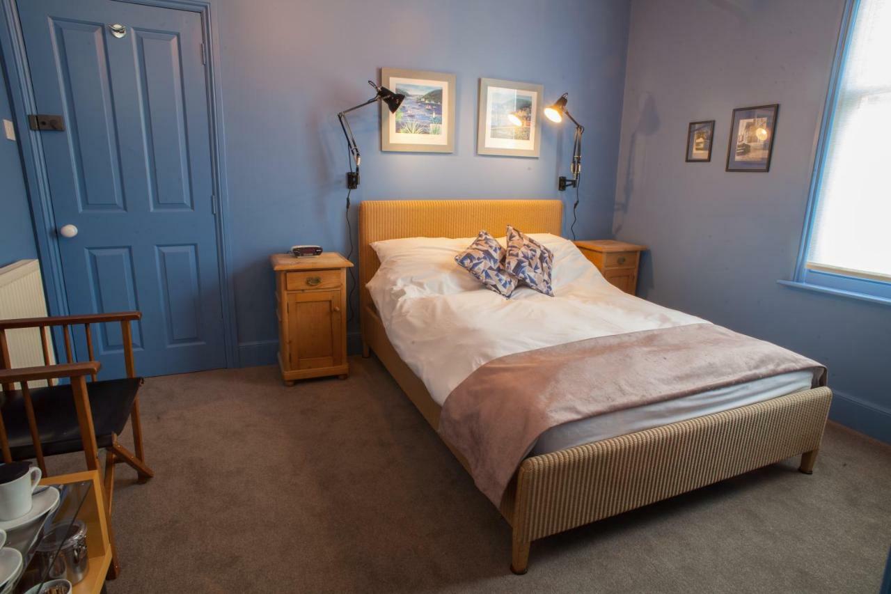Bed and Breakfast Hill View House Dartmouth Esterno foto